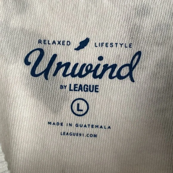 Baylor University crew sweatshirt white and gray shadow print size L - Picture 3 of 4